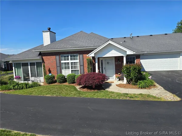 $319,900 | 3663 Stonecreek Circle, Unit B, Jeffersonville, IN 47130