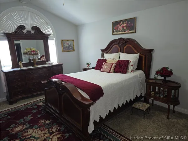 $319,900 | 3663 Stonecreek Circle, Unit B, Jeffersonville, IN 47130