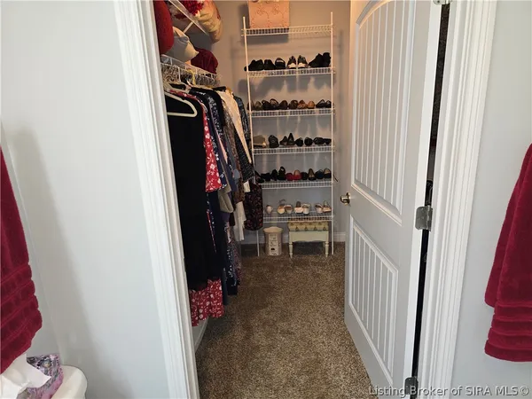 $319,900 | 3663 Stonecreek Circle, Unit B, Jeffersonville, IN 47130
