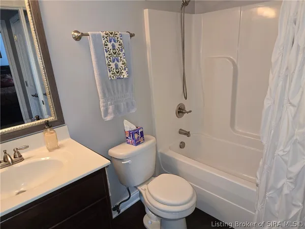 $319,900 | 3663 Stonecreek Circle, Unit B, Jeffersonville, IN 47130