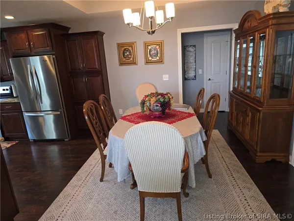 $319,900 | 3663 Stonecreek Circle, Unit B, Jeffersonville, IN 47130