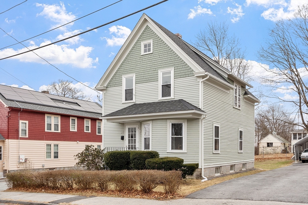 31 Ekman Street Worcester, MA 01607 - Photo 1 of 30 Gallery Image 1
