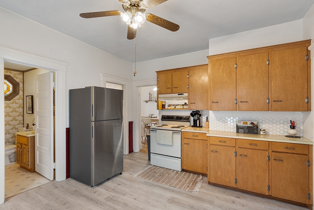 31 Ekman Street Worcester, MA 01607 - Photo 12 of 30 Gallery Image 12