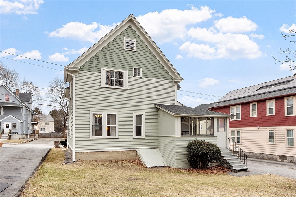 31 Ekman Street Worcester, MA 01607 - Photo 2 of 30 Gallery Image 2