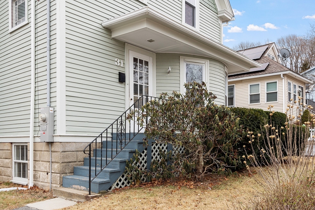 31 Ekman Street Worcester, MA 01607 - Photo 3 of 30 Gallery Image 3