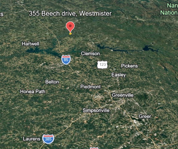 355 Beech Drive Westminster, SC 29693 - Photo 4 of 8 Locate this prime property with ease, offering convenient access to nearby cities.