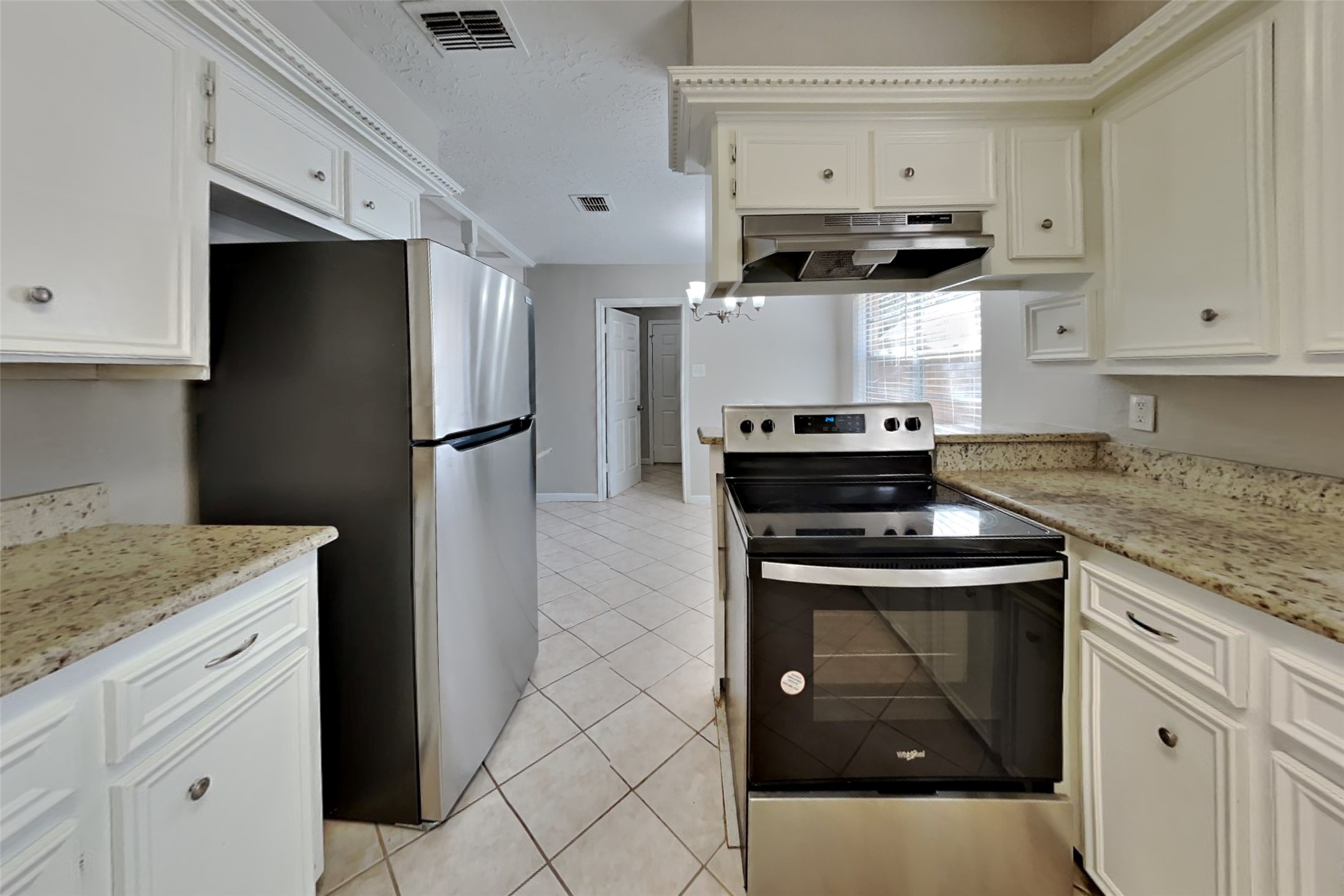 1954 Round Spring Drive Humble, TX 77339 - Photo 4 of 20