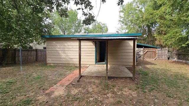 $145,000 | 7213 Pawnee Trail, Lake Worth, TX 76135