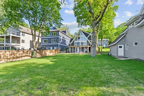 $2,995,000 | 5325 Edsall Road, Mound, MN 55364