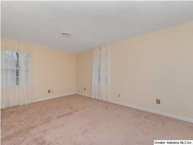 781 Dividing Ridge Drive Birmingham, AL 35244 - Photo 25 of 32 Gallery Image 25