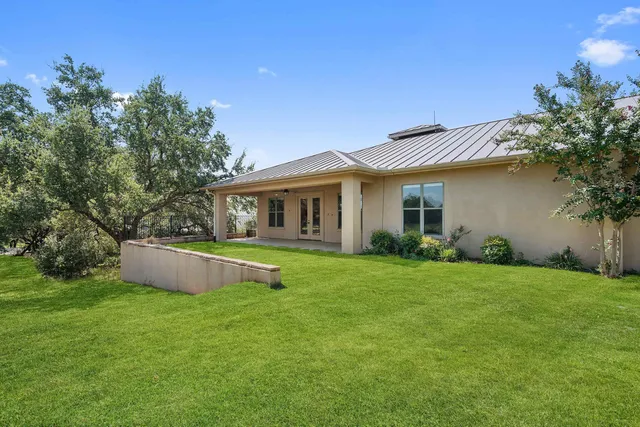 $499,000 | 129 Hi Valley, Unit B, Horseshoe Bay, TX 78657