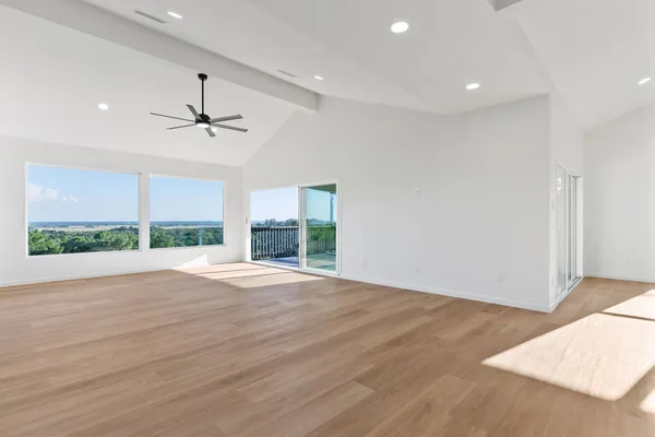 $725,000 | 106 Koolua Drive, Bastrop, TX 78602