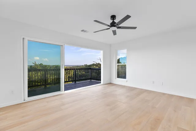 $725,000 | 106 Koolua Drive, Bastrop, TX 78602