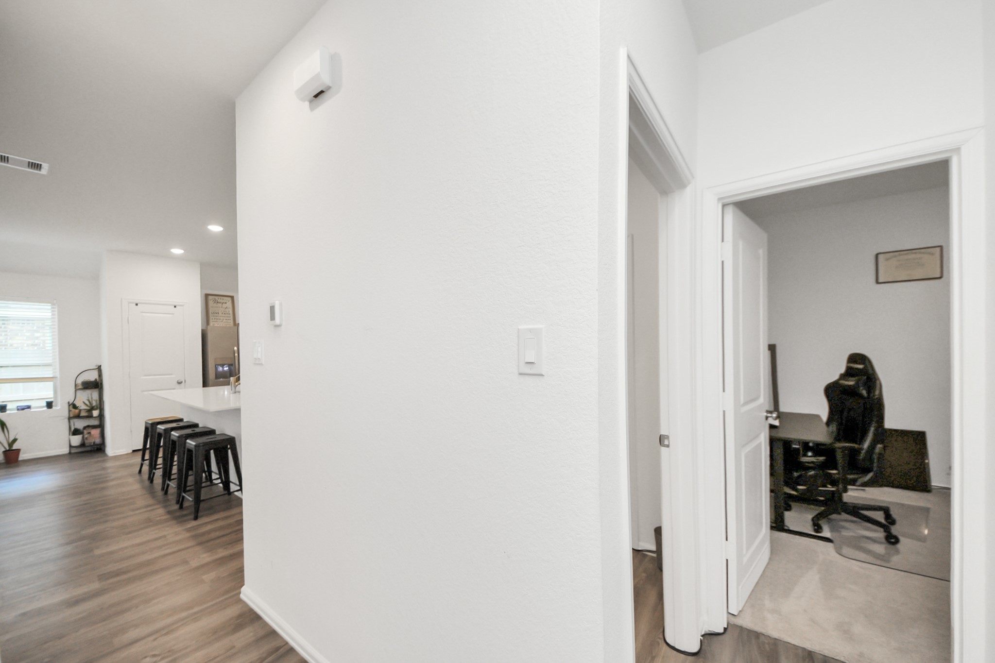 5418 Rabbit Crk Lane Richmond, TX 77469 - Photo 28 of 36 a view of a room with workspace and a mirror