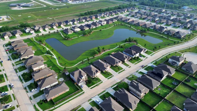 $2,400 | 5418 Rabbit Crk Lane, Richmond, TX 77469