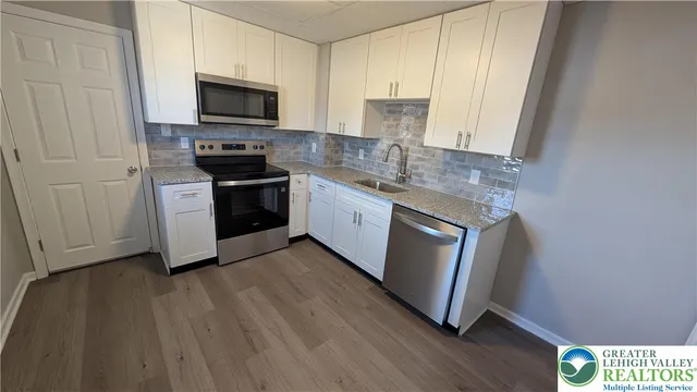 $1,995 | 417 East Frankford Street, Bethlehem, PA 18018