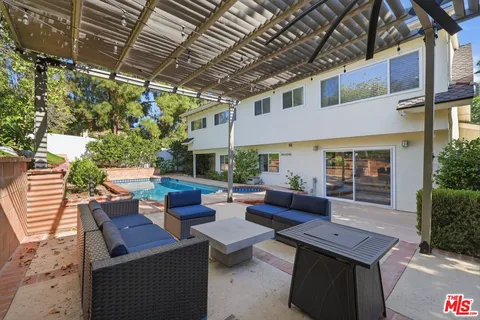$1,399,999 | 19041 Muirkirk Drive, Porter Ranch, CA 91326