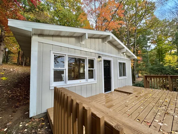 $159,900 | 17692 Lake Drive, Barryton, MI 49305