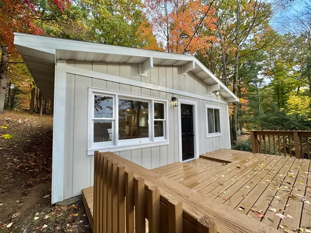 $164,900 | 17692 Lake Drive, Barryton, MI 49305