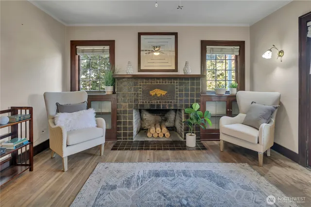 $899,999 | 7656 Pacific Avenue, Tacoma, WA 98408