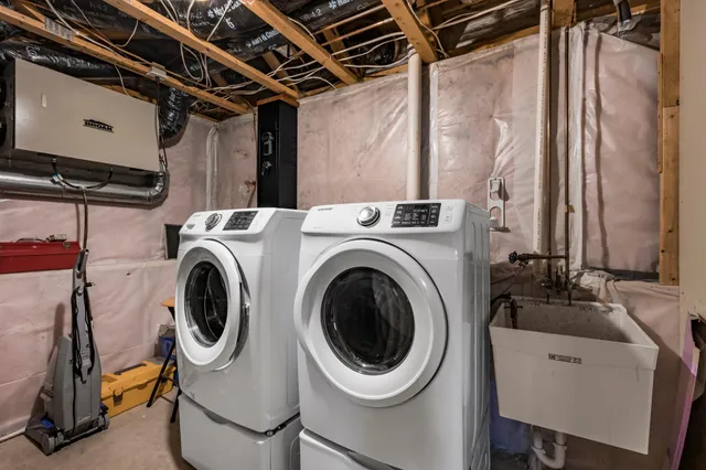 $305,000 | 25649 Forest Blvd Court, Wyoming, MN 55092