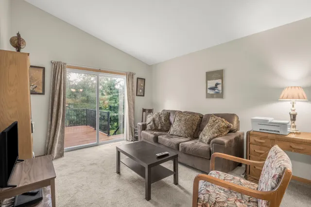 $305,000 | 25649 Forest Blvd Court, Wyoming, MN 55092