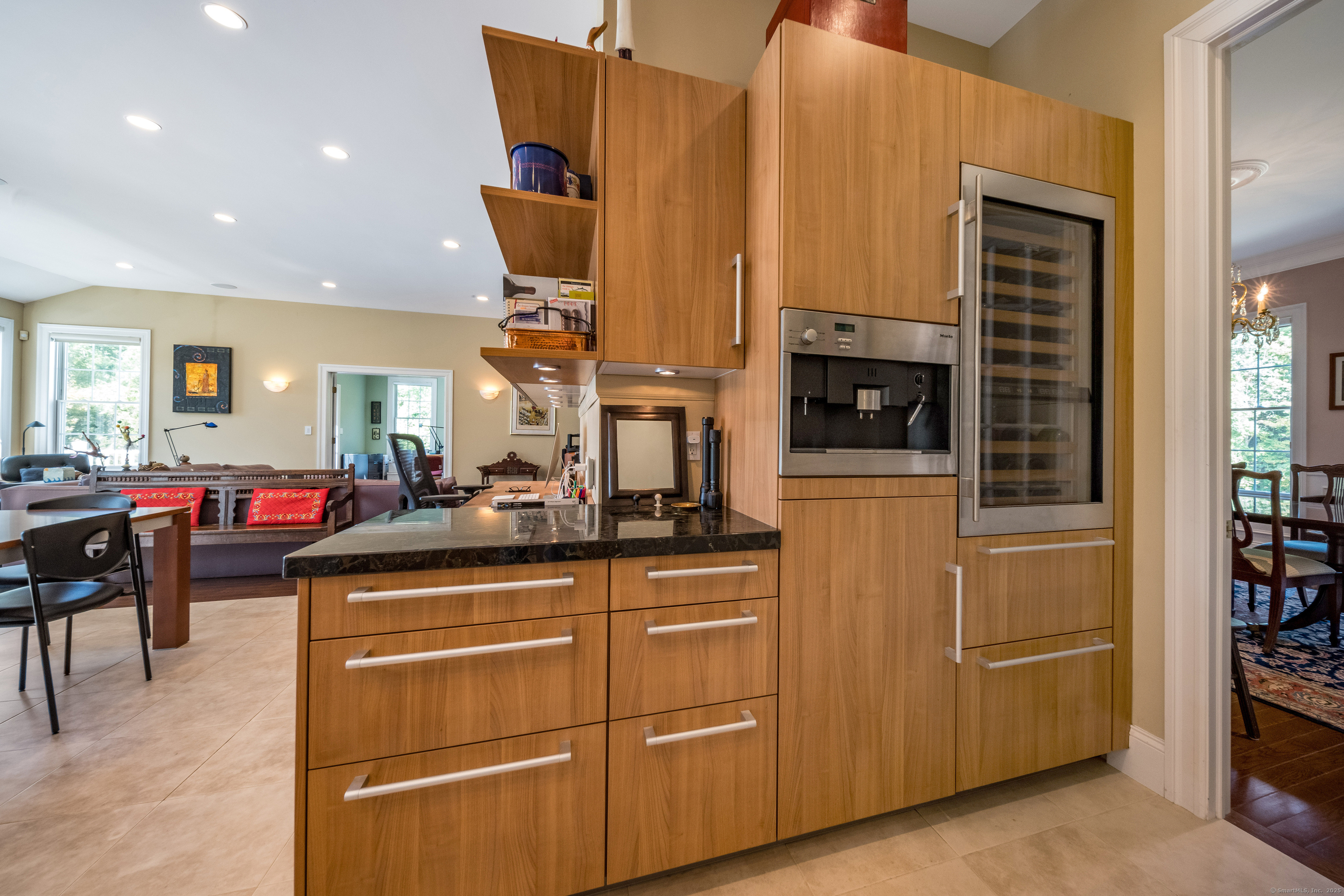 121 R Stage Coach Road Durham, CT 06422 - Photo 11 of 40 Built in coffee maker station and wine chiller