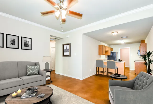 $1,200 | 1105 Parkhurst Avenue, Unit B, Cleveland, TX 77327