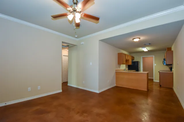 $1,200 | 1105 Parkhurst Avenue, Unit B, Cleveland, TX 77327
