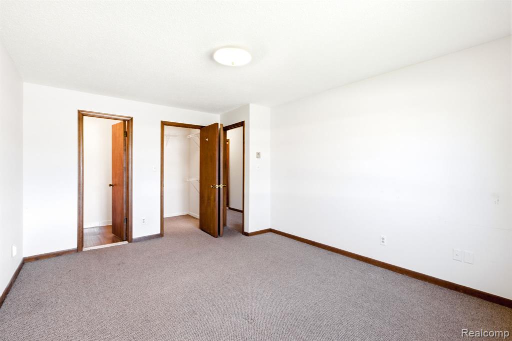 1900 River Road, Unit 2 Marysville, MI 48040 - Photo 18 of 30
