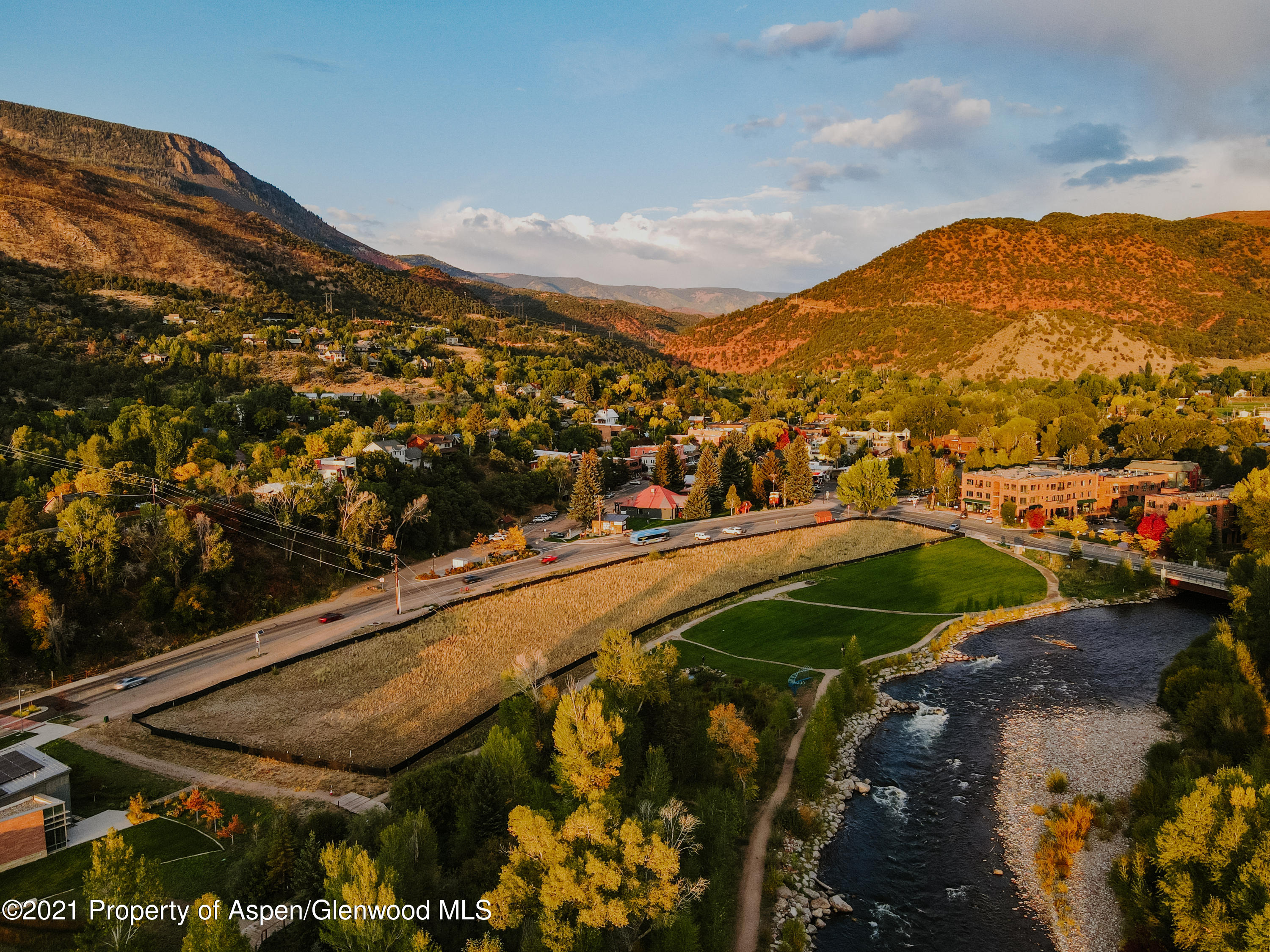 22852 Two Rivers Road, Unit R2 Basalt, CO 81621 - Photo 8 of 12