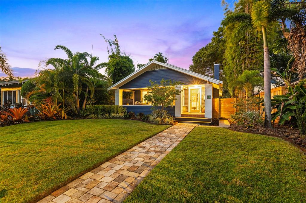 2829 Dartmouth Avenue North, St. Petersburg, FL 33713 Compass