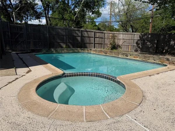 $2,795 | 888 Berkinshire Drive, Dallas, TX 75218