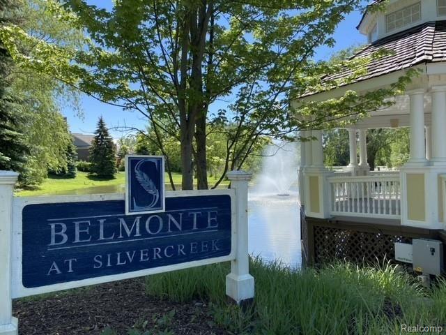 5297 Brookemonte Circle Rochester, MI 48306 - Photo 2 of 35 BMC SC.jpg