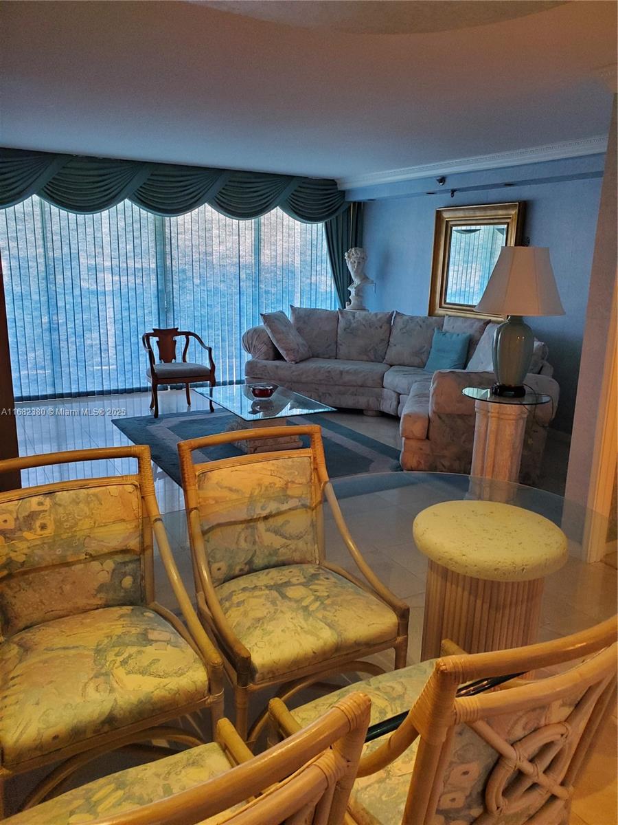 5757 Collins Avenue, Unit 1902 Miami Beach, FL 33140 - Photo 8 of 25