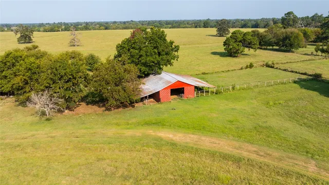 $8,000,000 | 1206 County Road 1515, Crockett, TX 75835