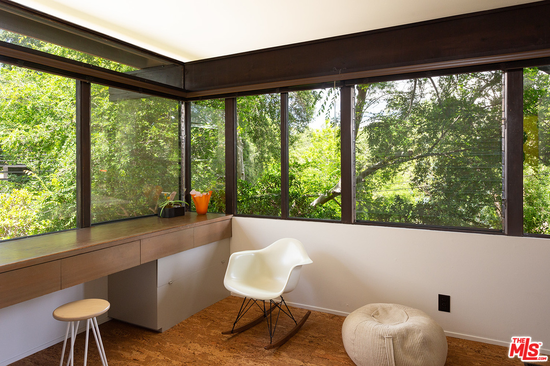 1617 Pleasant Way Pasadena, CA 91105 - Photo 12 of 19 a living room with furniture and a large window