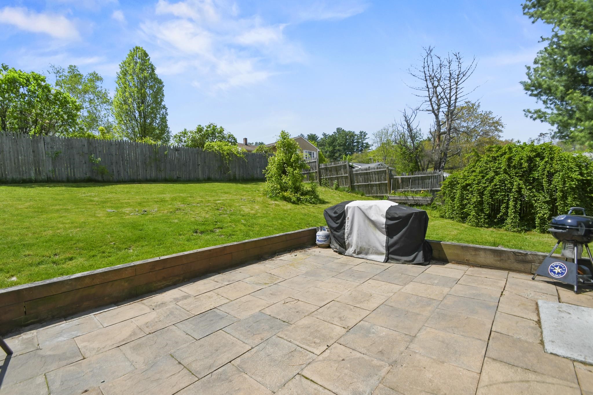 7 Pine Street Hooksett, NH 03106 - Photo 23 of 30