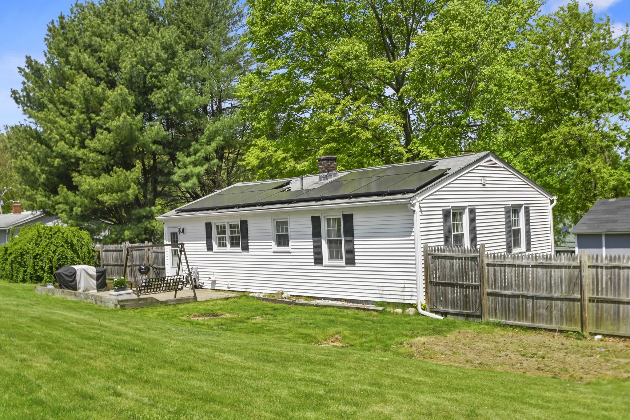 7 Pine Street Hooksett, NH 03106 - Photo 25 of 30