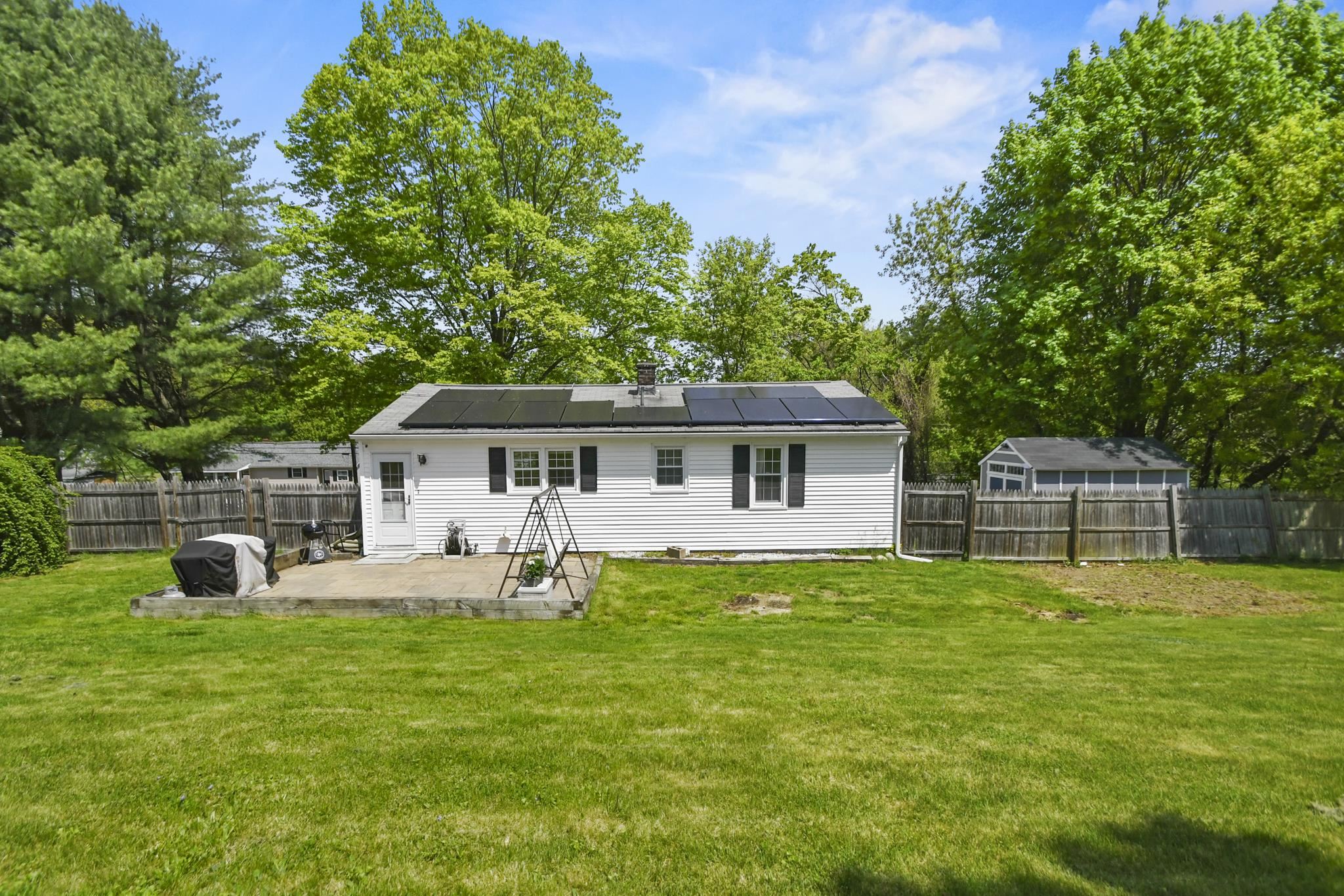 7 Pine Street Hooksett, NH 03106 - Photo 26 of 30