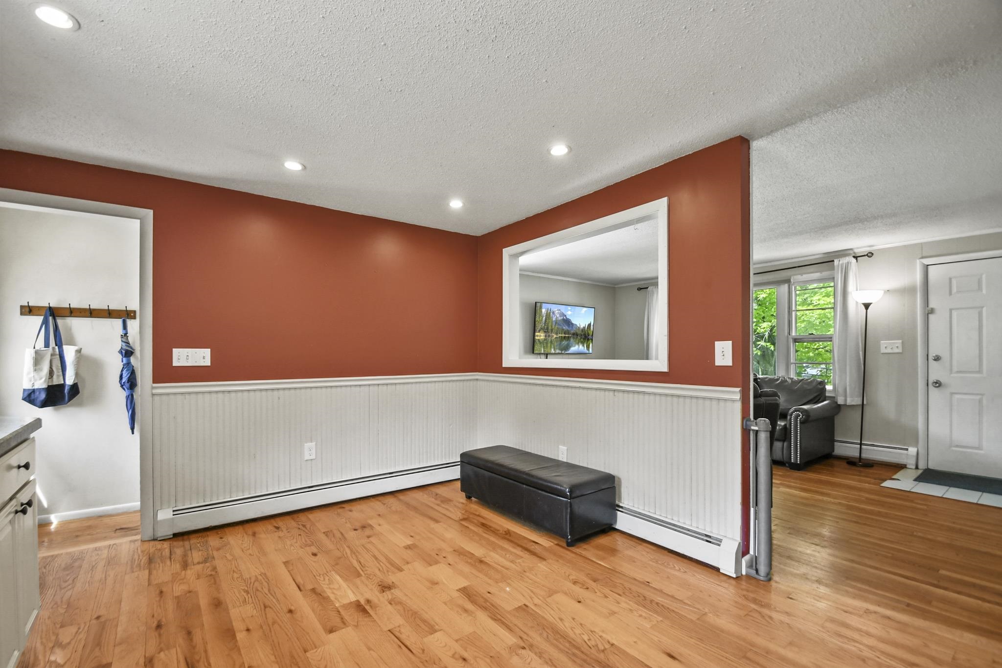 7 Pine Street Hooksett, NH 03106 - Photo 10 of 30