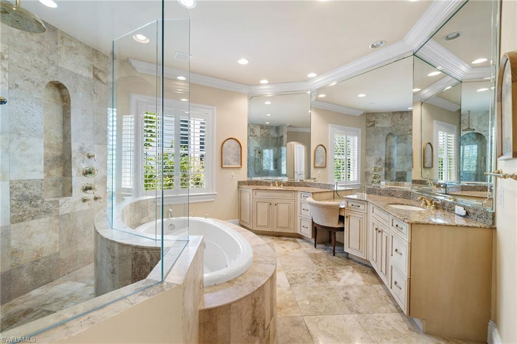 339 Devils Bight Naples, FL 34103 - Photo 11 of 17