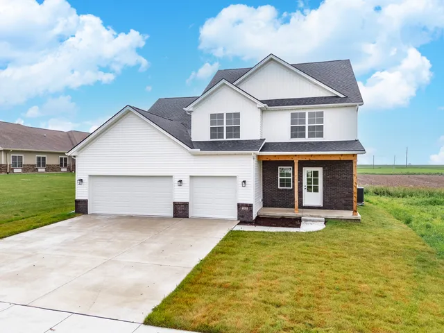 $639,000 | 1313 Woodbine Road, Bloomington, IL 61704