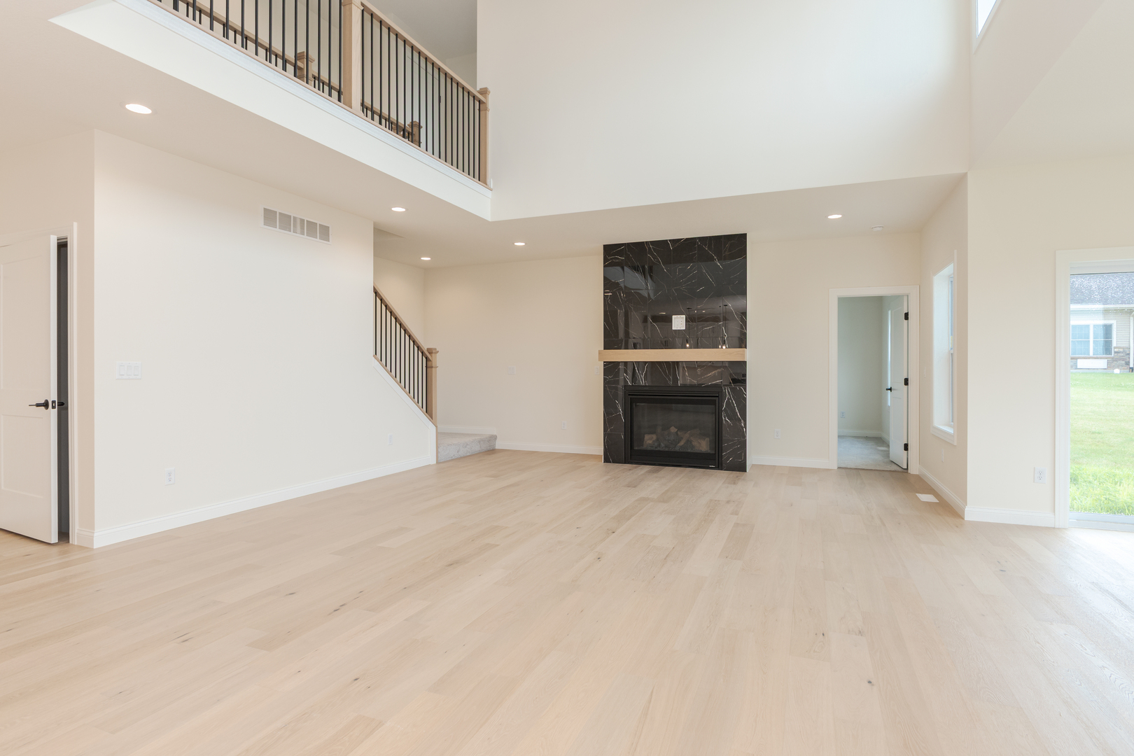 1313 Woodbine Road Bloomington, IL 61704 - Photo 39 of 67