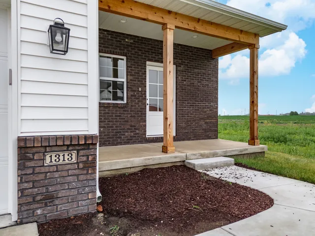 $639,000 | 1313 Woodbine Road, Bloomington, IL 61704