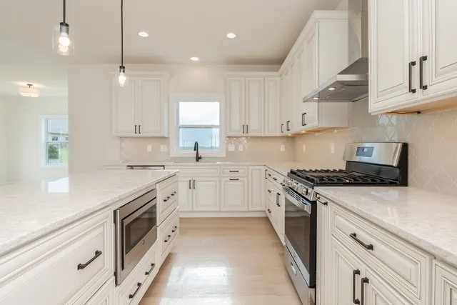 $639,000 | 1313 Woodbine Road, Bloomington, IL 61704