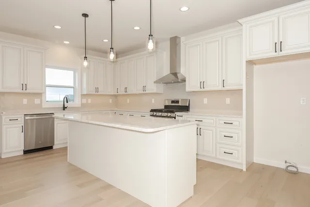 $639,000 | 1313 Woodbine Road, Bloomington, IL 61704