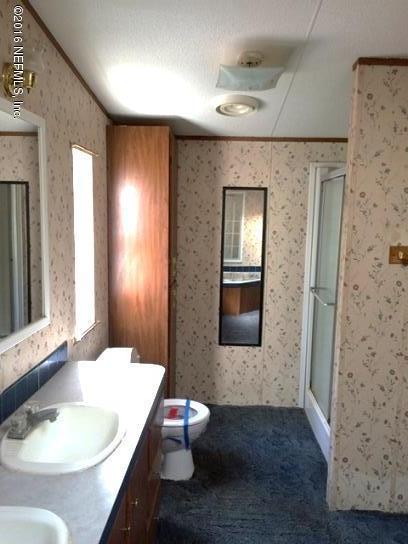 2616 Myrtle Loop Middleburg, FL 32068 - Photo 8 of 13 MASTER BATH - B