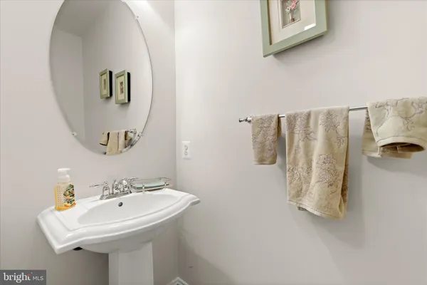 $550,000 | 3000 Stone Cliff Drive, Unit 102, Baltimore, MD 21209