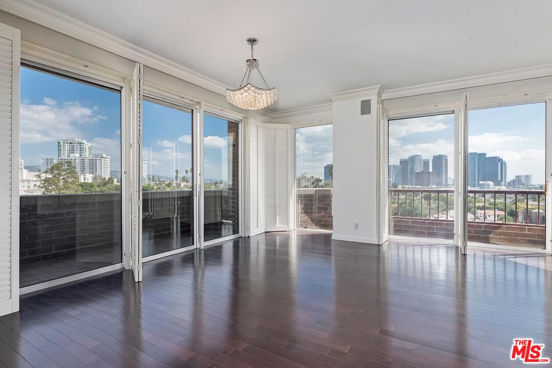 10550 Wilshire Boulevard, Unit 804 Los Angeles, CA 90024 - Photo 14 of 22 a view of an entryway with wooden floor